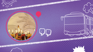 Dos manos se extienden una hacia la otra sobre una hilera de coloridas velas encendidas con diseños estampados, sobre un suave fondo degradado en tonos pastel.