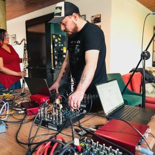Detalle del centro de operaciones de Bogotana Records en La Macarena
