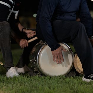 Afro D.C. en el parque principal del barrio El Carmelo, Kennedy.