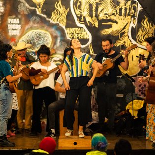 Fandango auspiciado por Son Jarocho Bogotá en La Casa de la Paz.