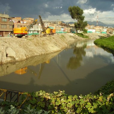 Río Tunjuelo entre las localidades de Bosa y Kennedy