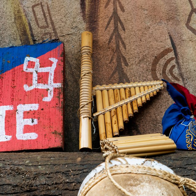 Instrumentos de la agrupación Suba Chune